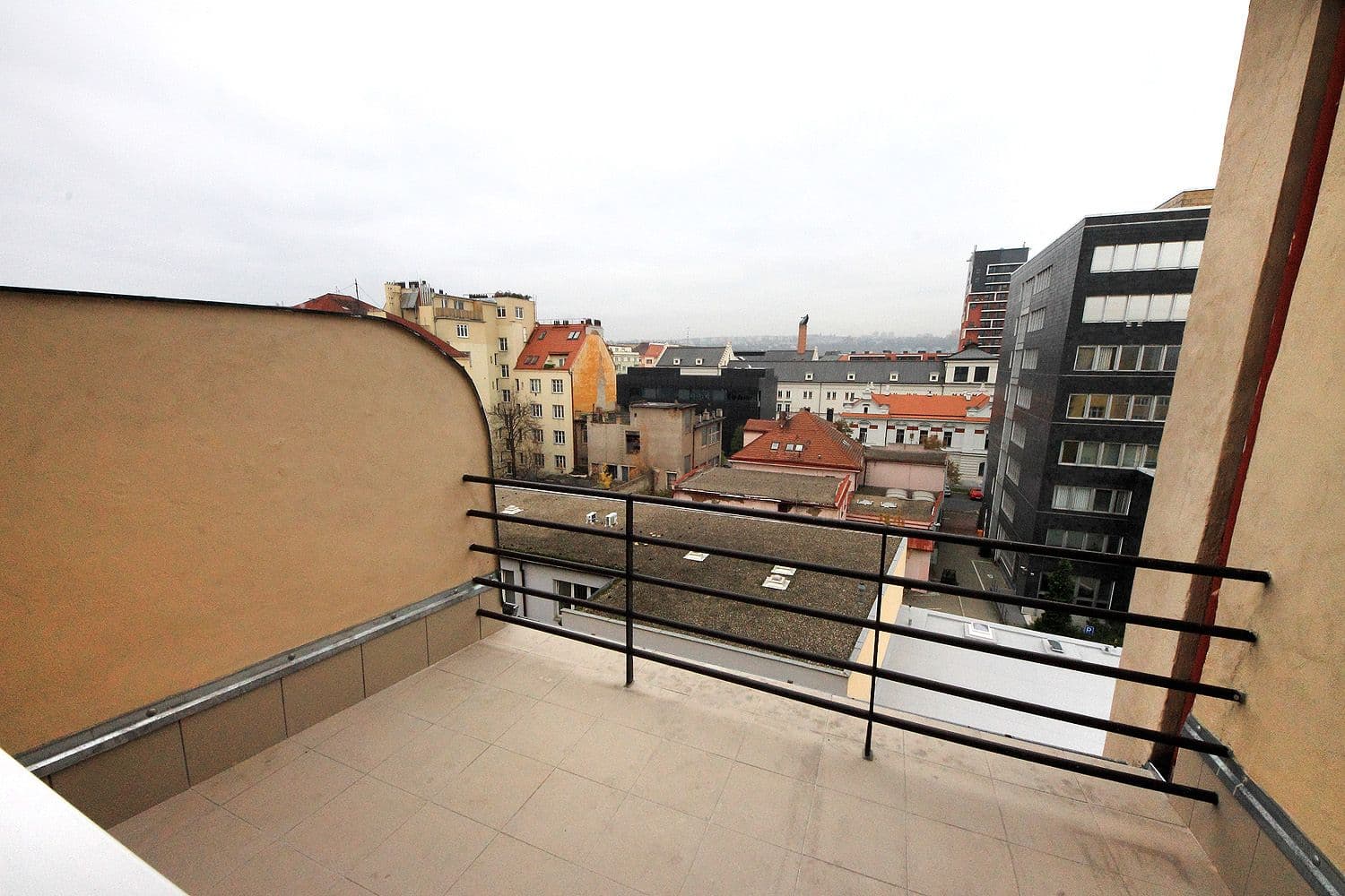 Prenájom bytu 2-izbový 53 m², Přístavní, Praha, Praha Prenájom bytu 2-izbový 53 m², Přístavní, Praha, Praha