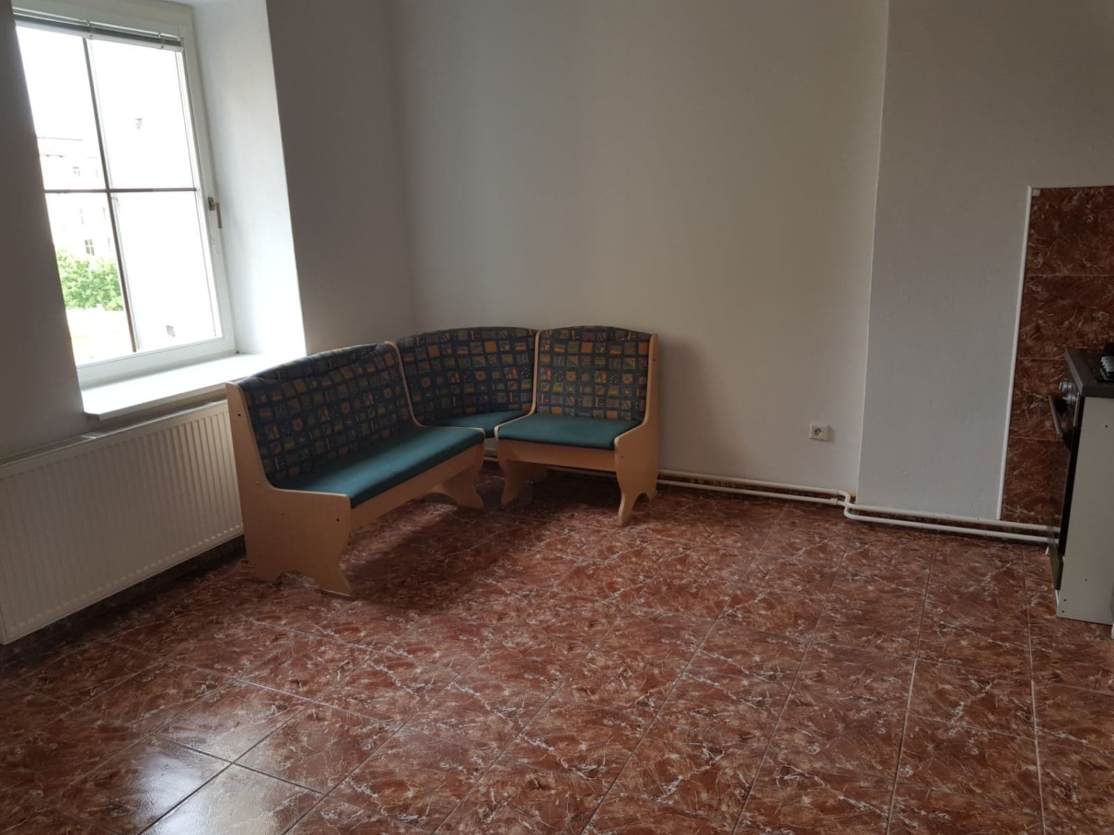 Prenájom bytu 4-izbový 115 m², Hálkova, Plzeň, Plzeňský kraj Prenájom bytu 4-izbový 115 m², Hálkova, Plzeň, Plzeňský kraj