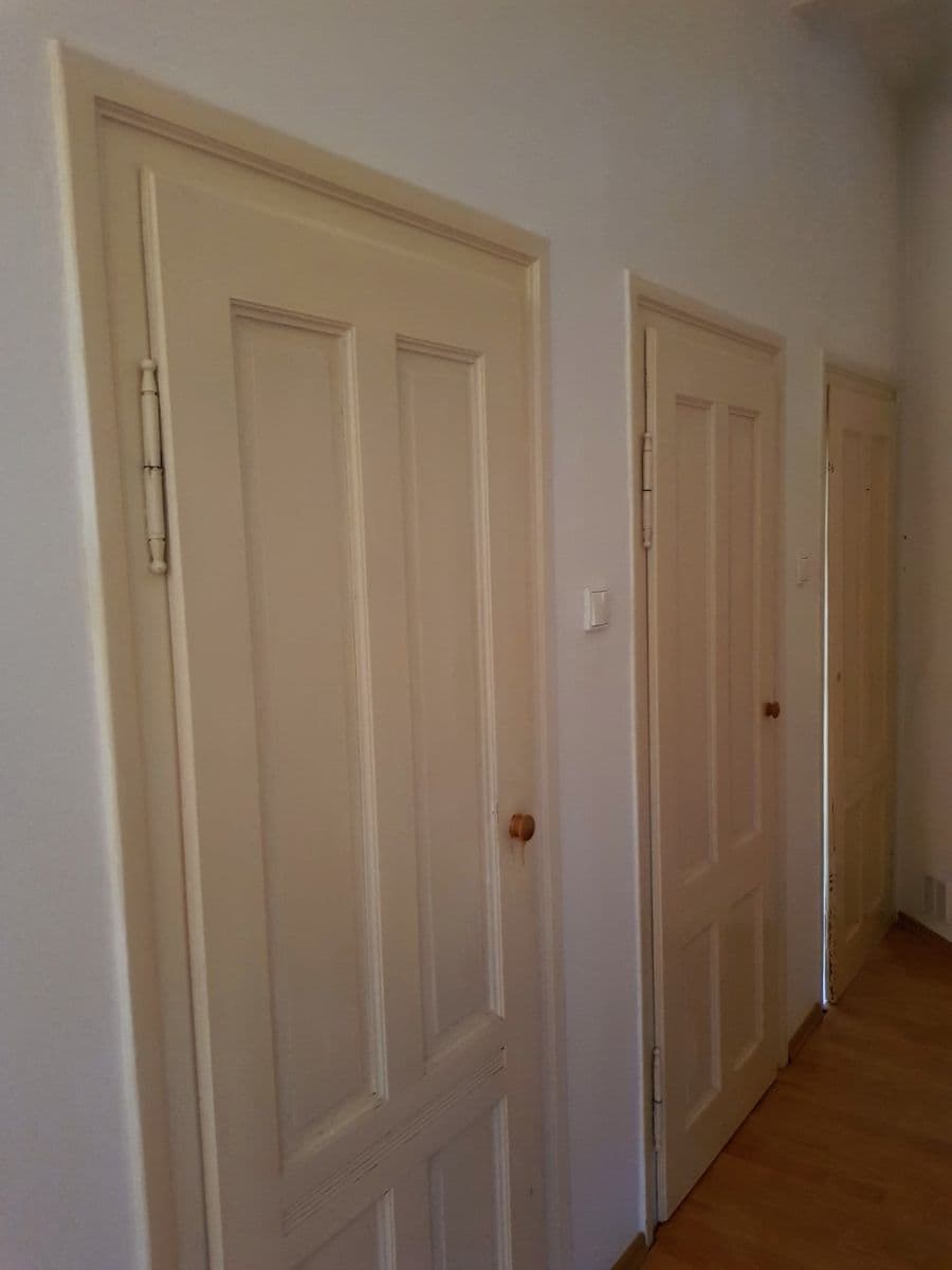 Prenájom bytu 4-izbový 115 m², Hálkova, Plzeň, Plzeňský kraj Prenájom bytu 4-izbový 115 m², Hálkova, Plzeň, Plzeňský kraj