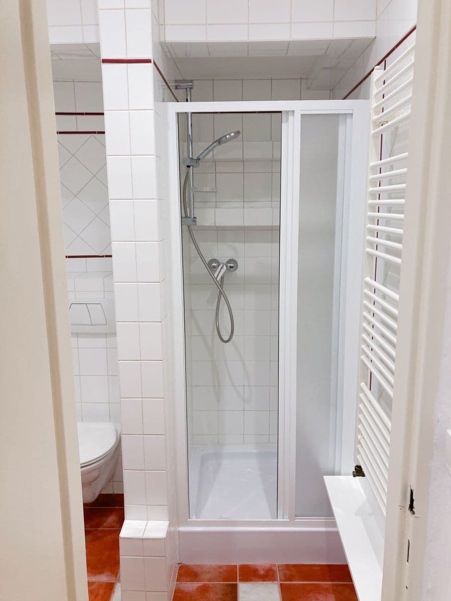 Prenájom bytu 1-izbový 27 m², Na Vrstvách, Praha, Praha Prenájom bytu 1-izbový 27 m², Na Vrstvách, Praha, Praha