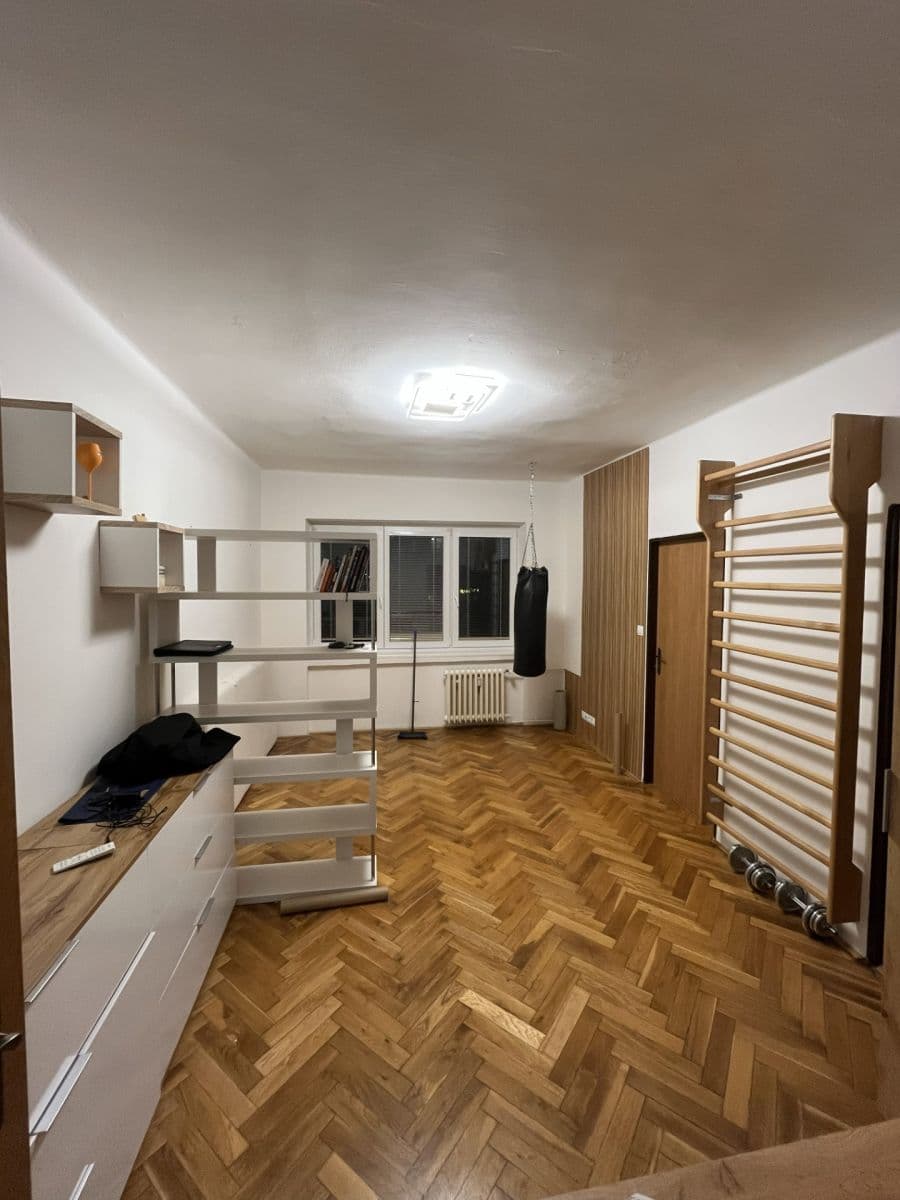 Prenájom bytu 2-izbový 54 m², Malešická, Praha, Praha Prenájom bytu 2-izbový 54 m², Malešická, Praha, Praha