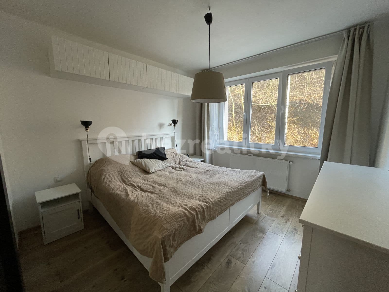 Prenájom bytu 3-izbový 74 m², Jeremenkova, Praha, Praha Prenájom bytu 3-izbový 74 m², Jeremenkova, Praha, Praha