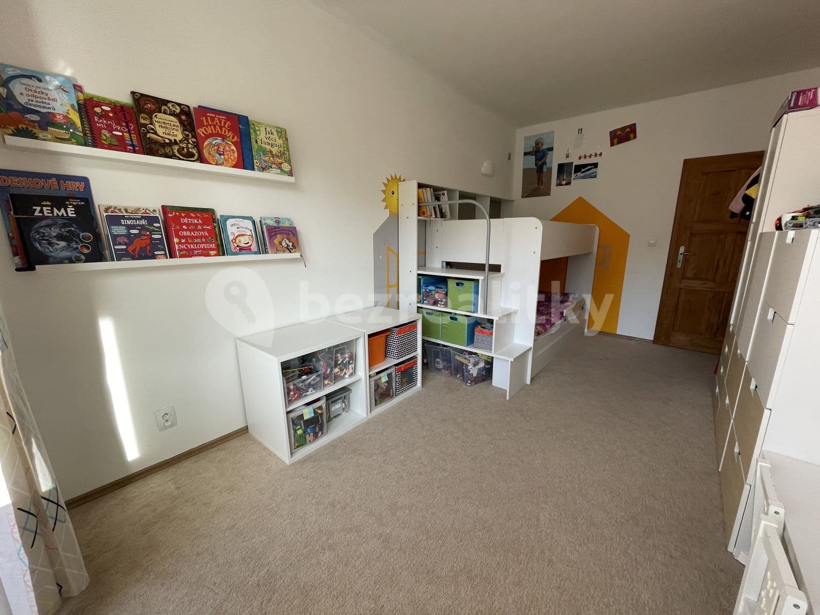 Prenájom bytu 3-izbový 74 m², Jeremenkova, Praha, Praha Prenájom bytu 3-izbový 74 m², Jeremenkova, Praha, Praha