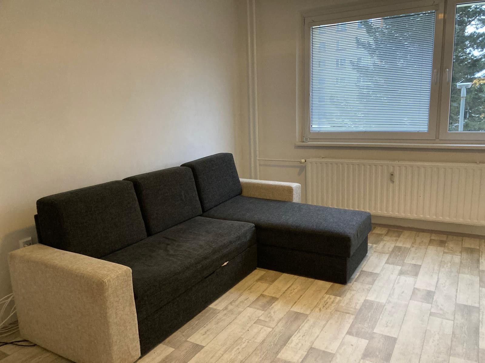 Prenájom bytu 2-izbový 43 m², Mládí, Jablonec nad Nisou, Liberecký kraj Prenájom bytu 2-izbový 43 m², Mládí, Jablonec nad Nisou, Liberecký kraj
