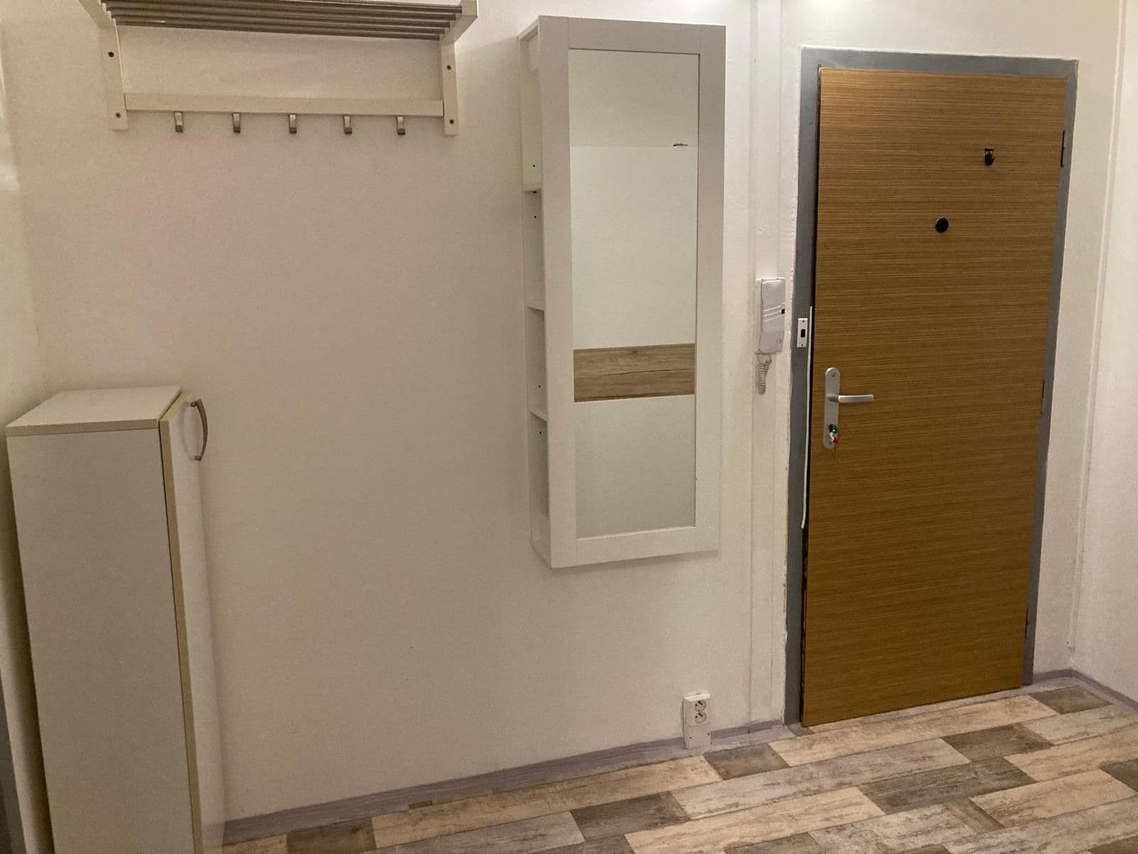 Prenájom bytu 2-izbový 43 m², Mládí, Jablonec nad Nisou, Liberecký kraj Prenájom bytu 2-izbový 43 m², Mládí, Jablonec nad Nisou, Liberecký kraj