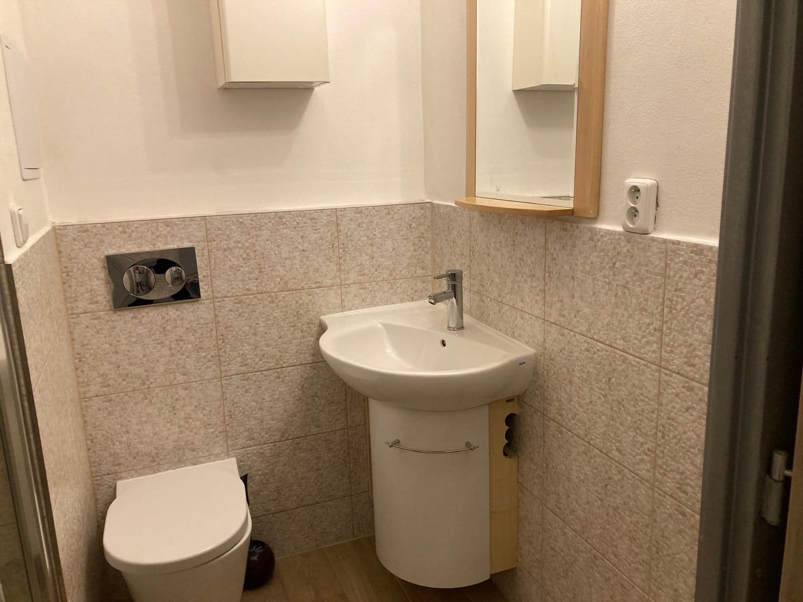 Prenájom bytu 2-izbový 43 m², Mládí, Jablonec nad Nisou, Liberecký kraj Prenájom bytu 2-izbový 43 m², Mládí, Jablonec nad Nisou, Liberecký kraj