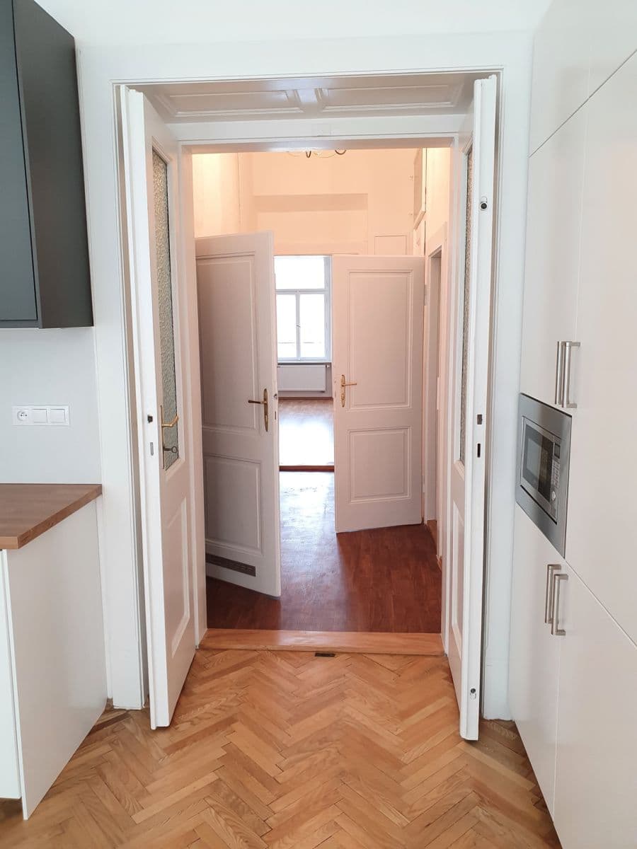 Prenájom bytu 3-izbový 84 m², Kotevní, Praha, Praha Prenájom bytu 3-izbový 84 m², Kotevní, Praha, Praha