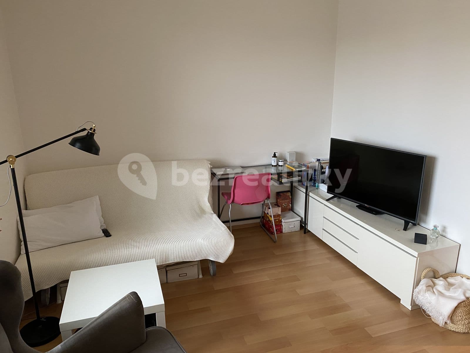 Prenájom bytu 2-izbový 64 m², Pavla Beneše, Praha, Praha Prenájom bytu 2-izbový 64 m², Pavla Beneše, Praha, Praha