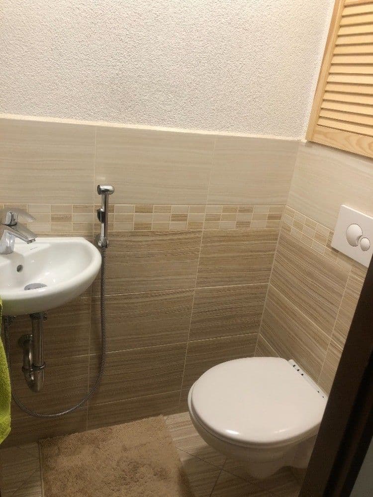 Prenájom bytu 2-izbový 64 m², Modenská, Karlovy Vary, Karlovarský kraj Prenájom bytu 2-izbový 64 m², Modenská, Karlovy Vary, Karlovarský kraj