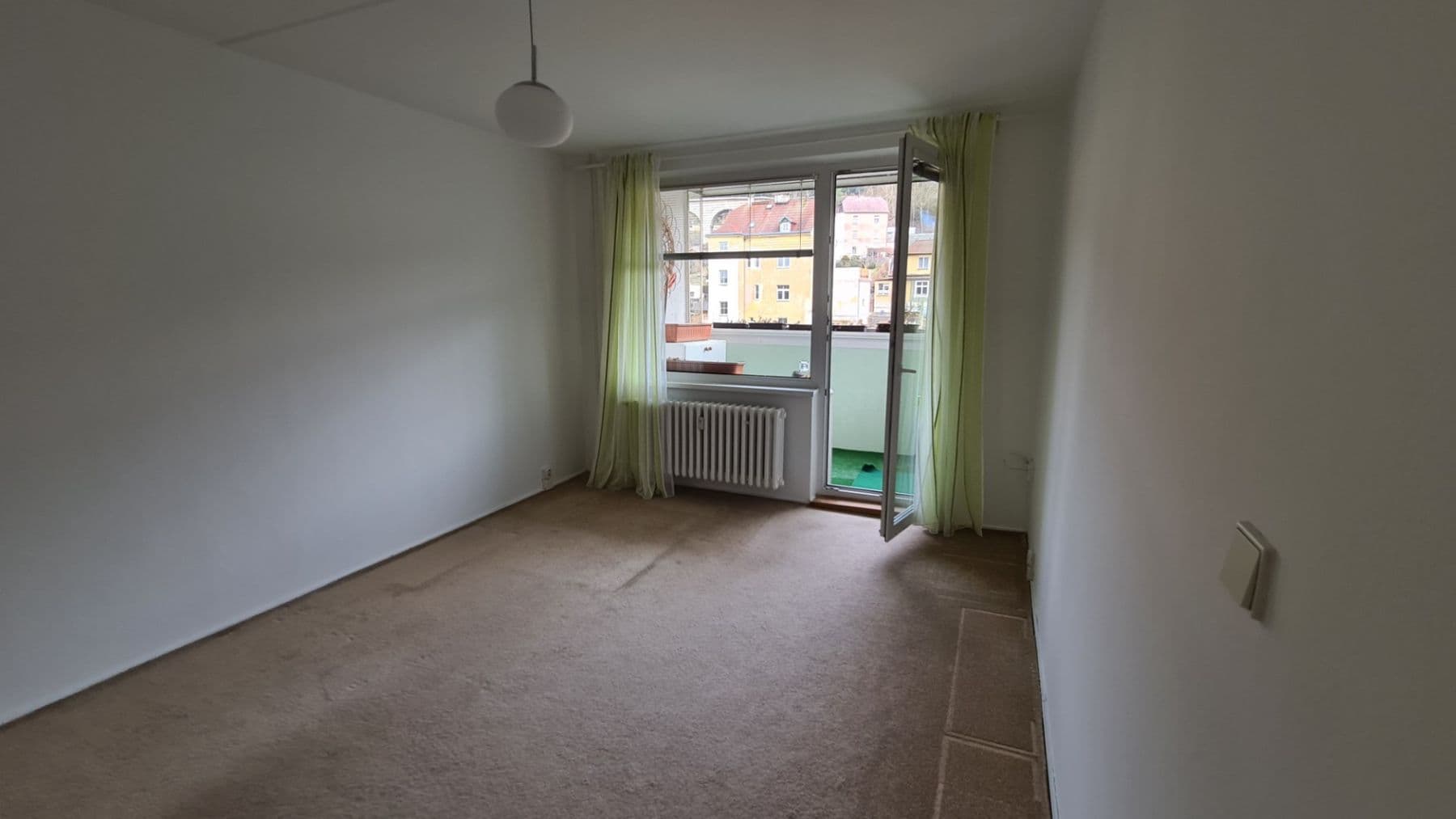 Prenájom bytu 2-izbový 64 m², Modenská, Karlovy Vary, Karlovarský kraj Prenájom bytu 2-izbový 64 m², Modenská, Karlovy Vary, Karlovarský kraj
