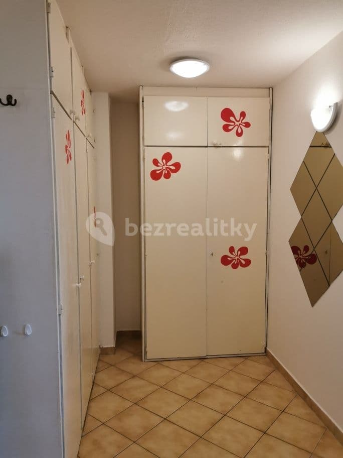Prenájom bytu 2-izbový 46 m², Roškotova, Praha, Praha Prenájom bytu 2-izbový 46 m², Roškotova, Praha, Praha