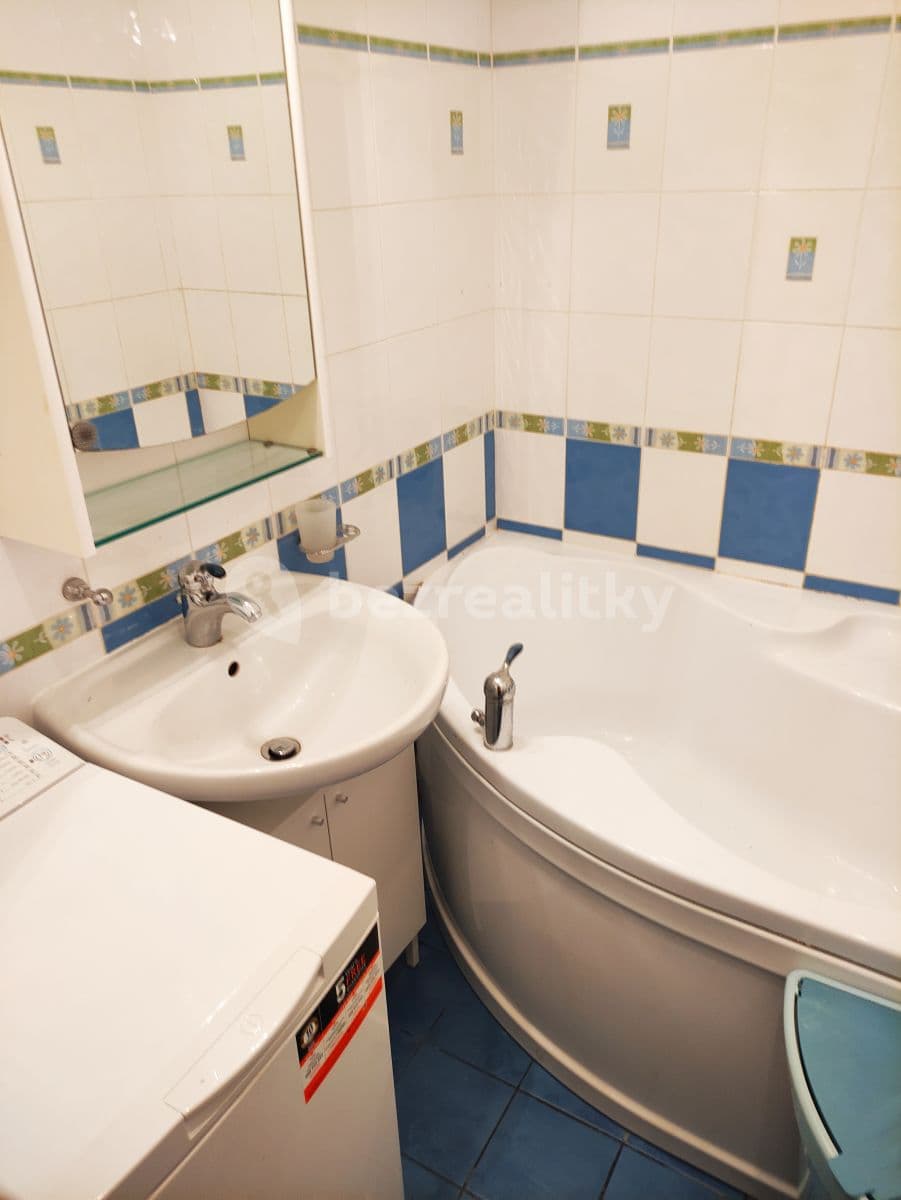 Prenájom bytu 2-izbový 45 m², Ohradní, Praha, Praha Prenájom bytu 2-izbový 45 m², Ohradní, Praha, Praha