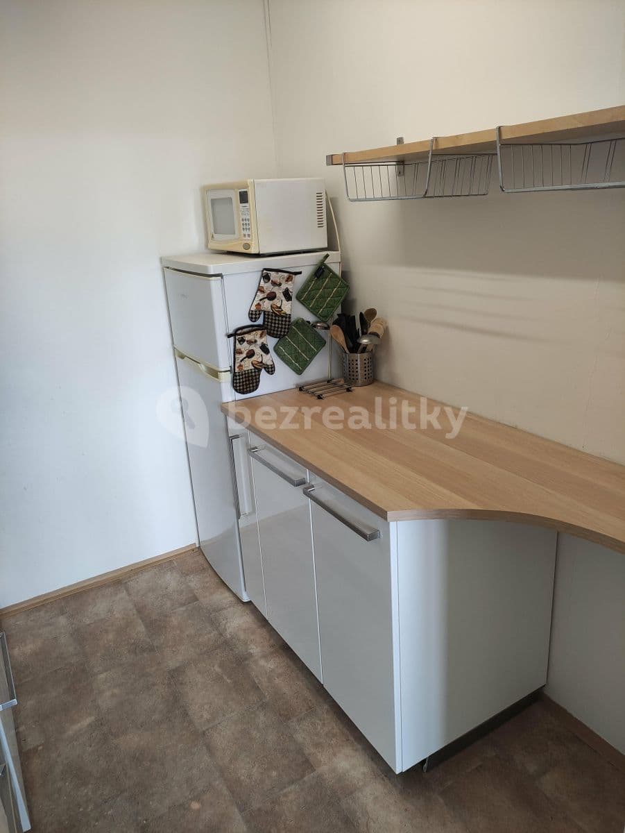 Prenájom bytu 2-izbový 45 m², Ohradní, Praha, Praha Prenájom bytu 2-izbový 45 m², Ohradní, Praha, Praha