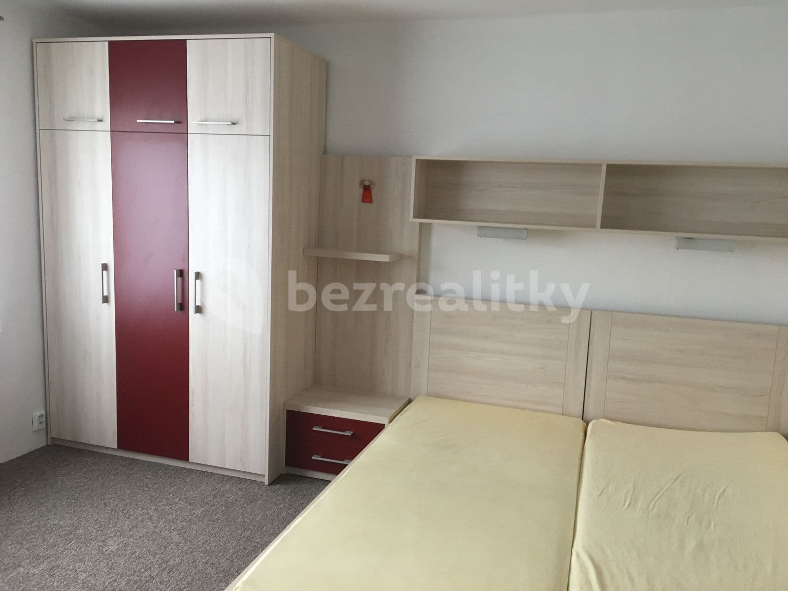 Prenájom bytu 3-izbový 75 m², Husova tř., České Budějovice, Jihočeský kraj