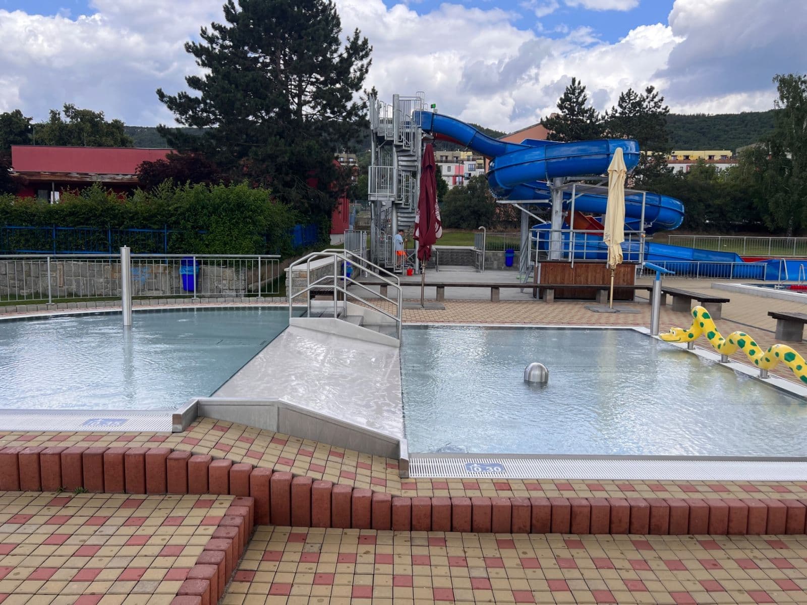 Prenájom bytu 1-izbový 35 m², Třída Míru, Beroun, Středočeský kraj Prenájom bytu 1-izbový 35 m², Třída Míru, Beroun, Středočeský kraj