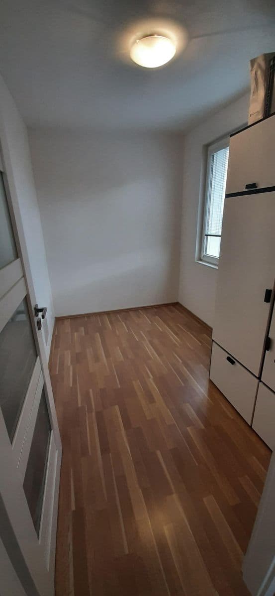 Prenájom bytu 2-izbový 42 m², Laudova, Praha, Praha Prenájom bytu 2-izbový 42 m², Laudova, Praha, Praha