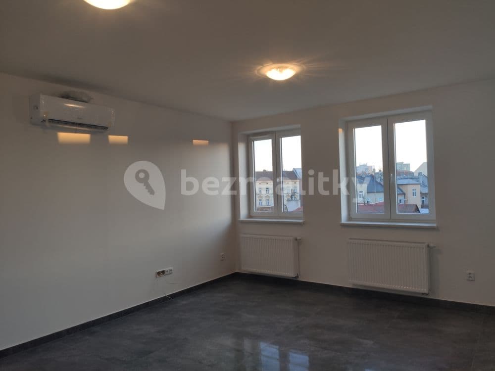 Prenájom bytu 1-izbový 36 m², Olomouc, Olomoucký kraj Prenájom bytu 1-izbový 36 m², Olomouc, Olomoucký kraj