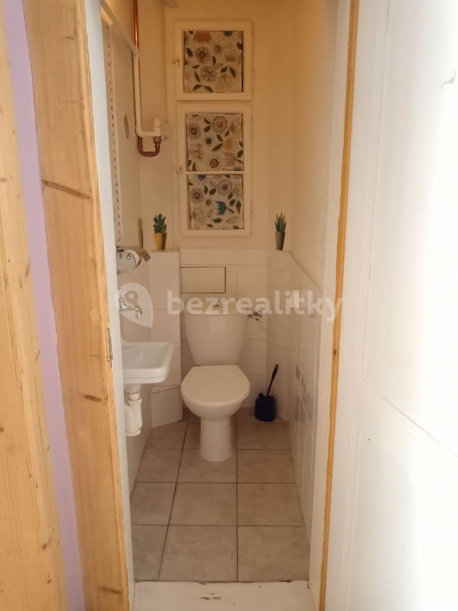 Prenájom bytu 2-izbový 41 m², Přístavní, Praha, Praha Prenájom bytu 2-izbový 41 m², Přístavní, Praha, Praha