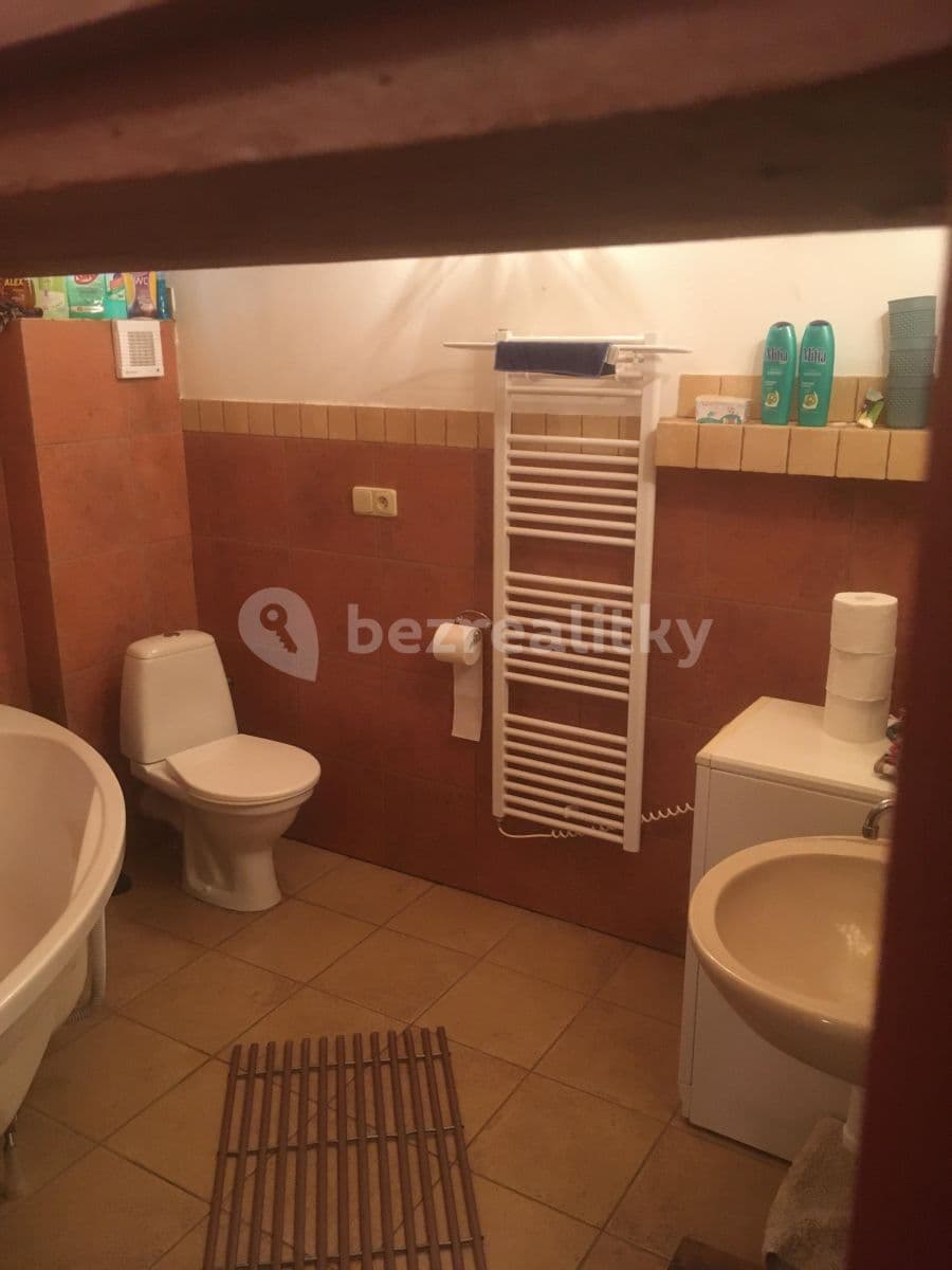 Prenájom rekreačného objektu 70 m², pozemek 1.000 m², Vrbice, Jihočeský kraj Prenájom rekreačného objektu 70 m², pozemek 1.000 m², Vrbice, Jihočeský kraj