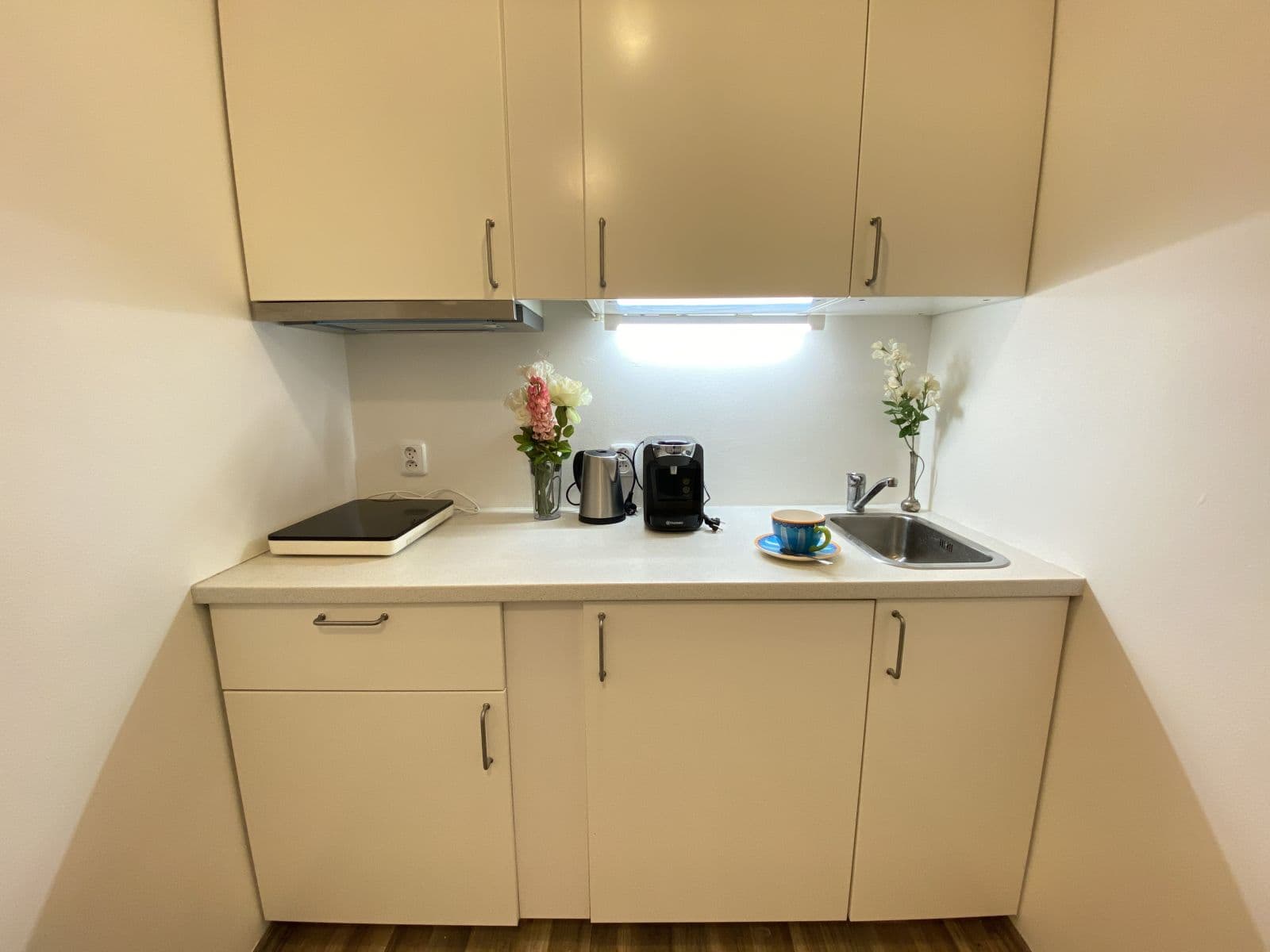 Prenájom bytu 2-izbový 44 m², Ruská, Praha, Praha Prenájom bytu 2-izbový 44 m², Ruská, Praha, Praha