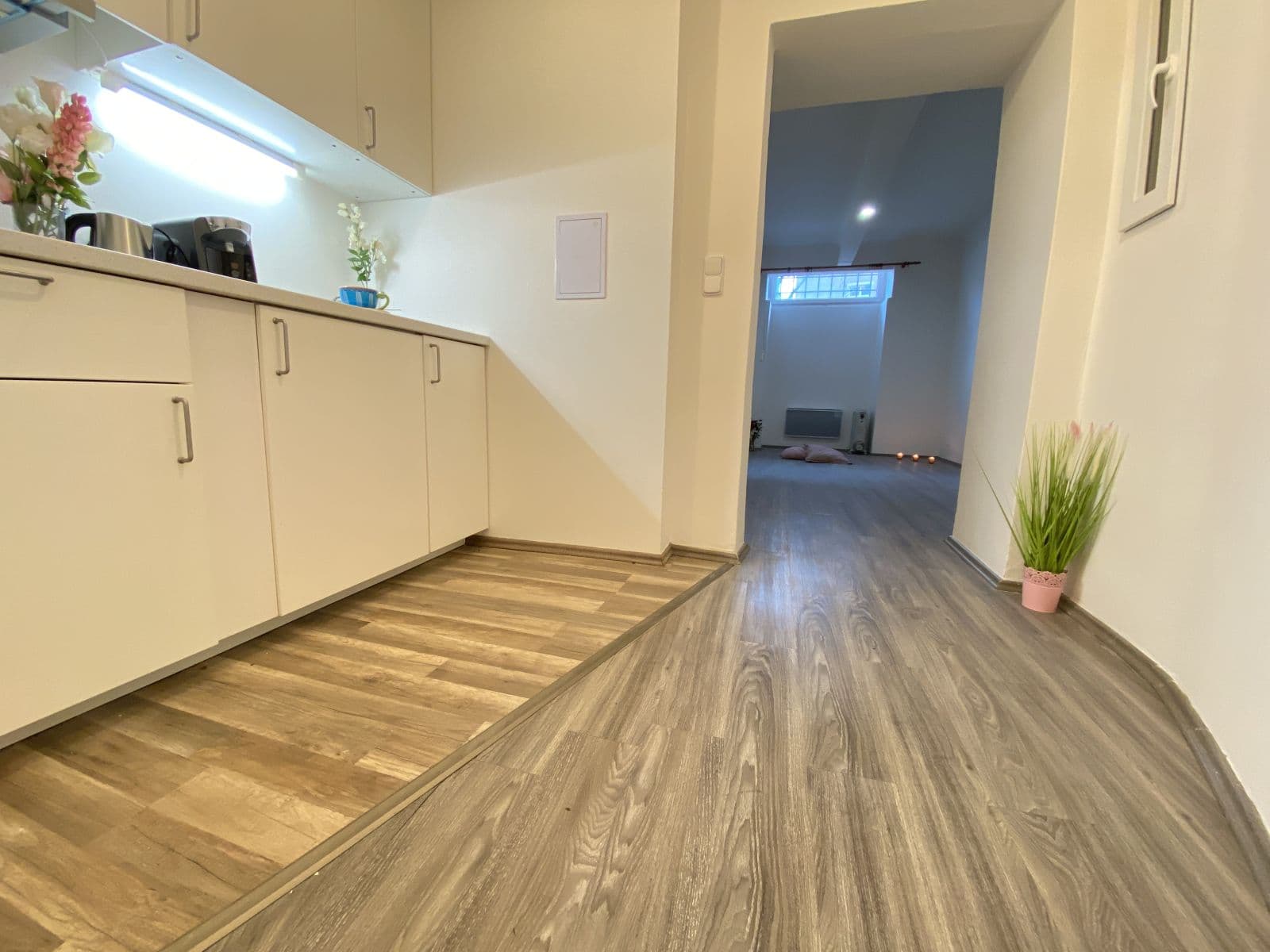 Prenájom bytu 2-izbový 44 m², Ruská, Praha, Praha Prenájom bytu 2-izbový 44 m², Ruská, Praha, Praha