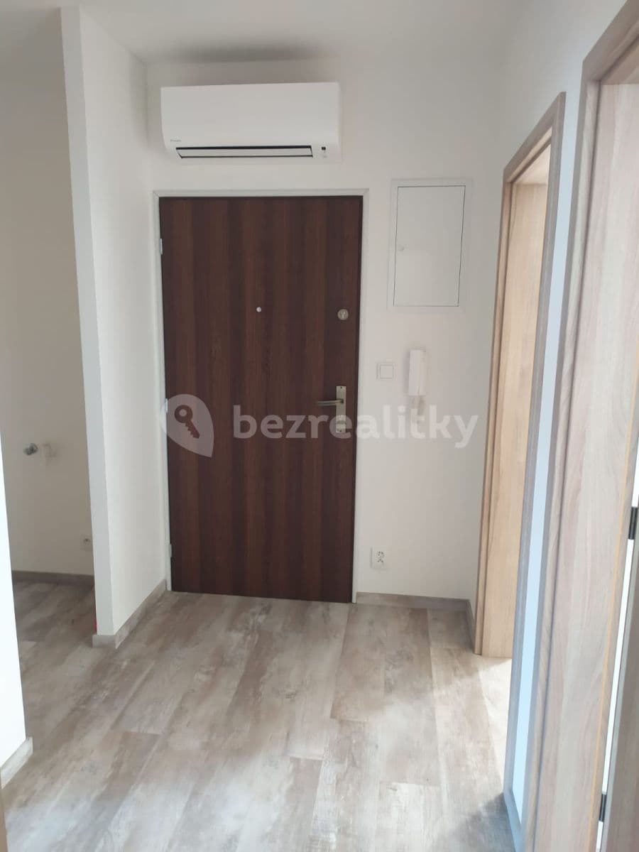 Prenájom bytu 2-izbový 48 m², Šafářova, Praha, Praha Prenájom bytu 2-izbový 48 m², Šafářova, Praha, Praha