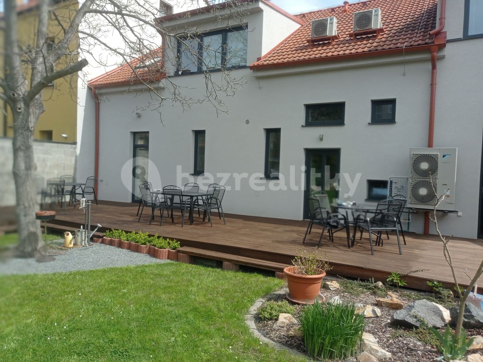 Prenájom bytu 2-izbový 48 m², Šafářova, Praha, Praha Prenájom bytu 2-izbový 48 m², Šafářova, Praha, Praha