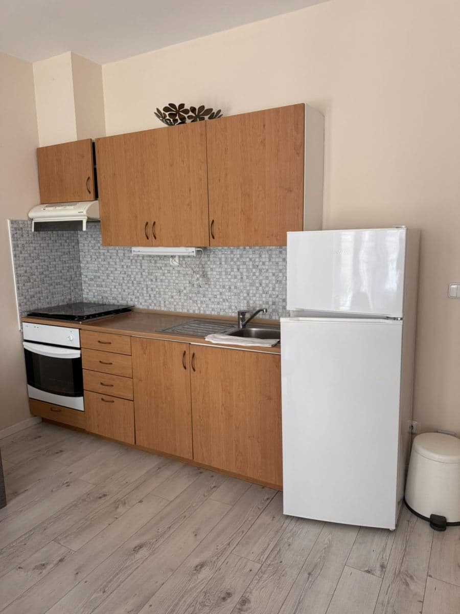 Prenájom bytu 1-izbový 24 m², Lipnická, Praha, Praha Prenájom bytu 1-izbový 24 m², Lipnická, Praha, Praha