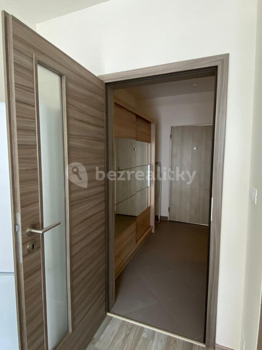 Predaj bytu 1-izbový 37 m², Hlučkova, Praha, Praha