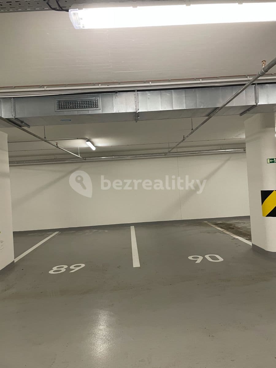 Prenájom garáže 13 m², Argentinská, Praha, Praha Prenájom garáže 13 m², Argentinská, Praha, Praha
