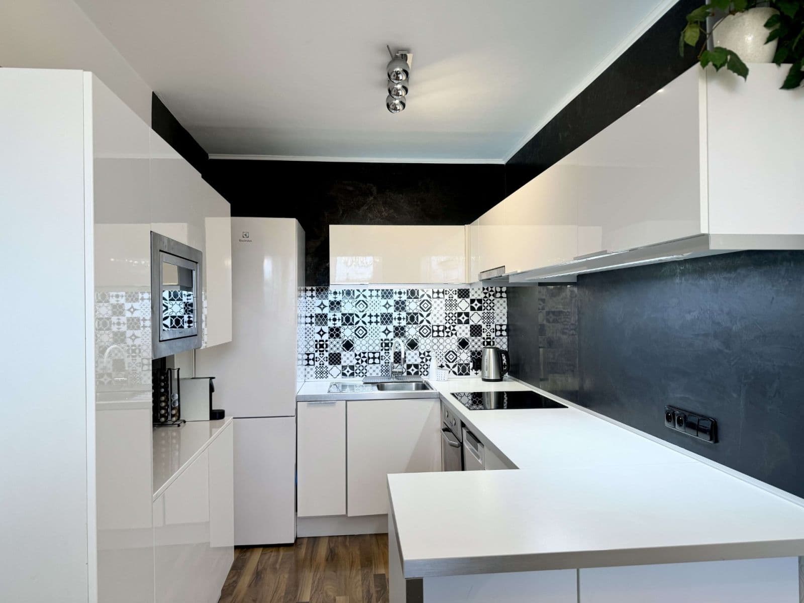 Predaj bytu 3-izbový 73 m², Jateční, Kolín, Středočeský kraj Predaj bytu 3-izbový 73 m², Jateční, Kolín, Středočeský kraj
