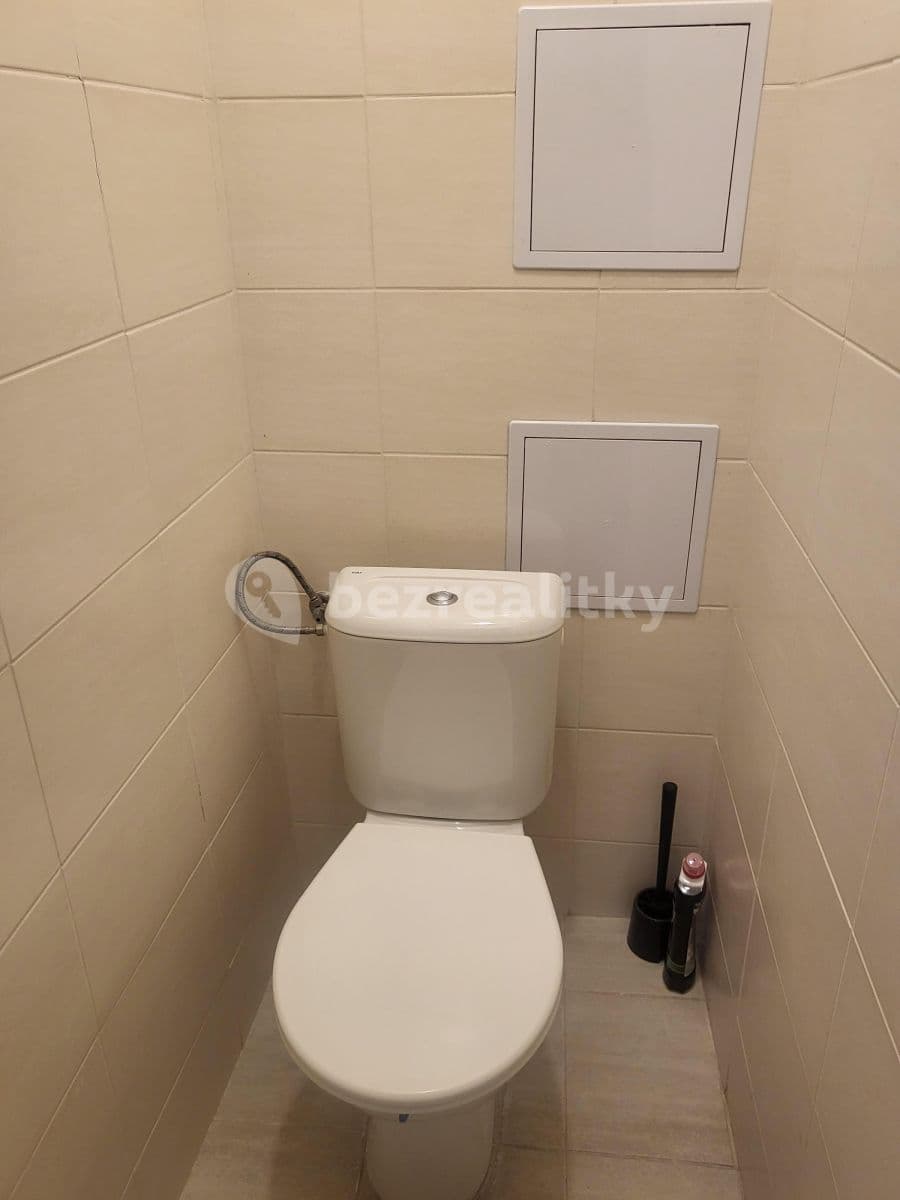 Prenájom bytu 2-izbový 52 m², Káranská, Praha, Praha Prenájom bytu 2-izbový 52 m², Káranská, Praha, Praha