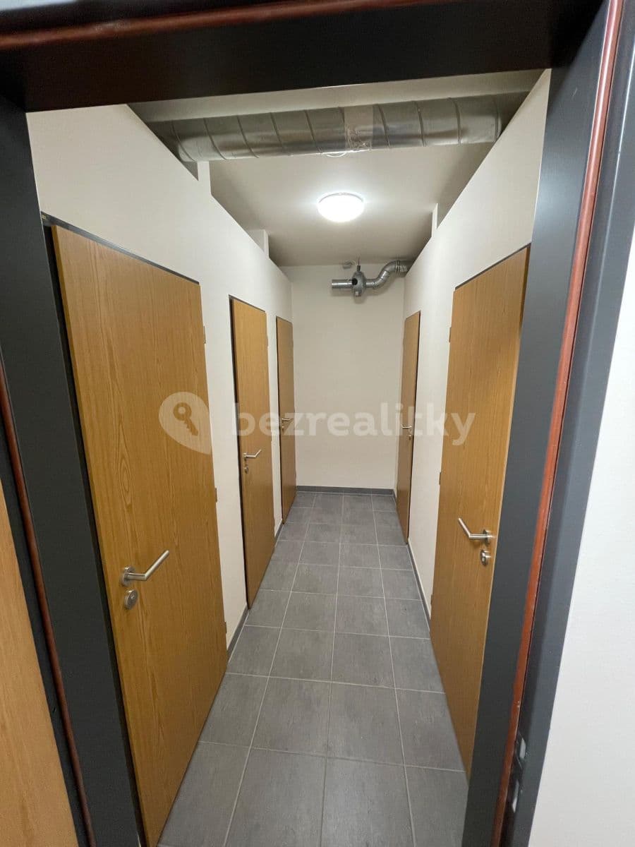 Prenájom bytu 2-izbový 54 m², Tovární, Čelákovice, Středočeský kraj Prenájom bytu 2-izbový 54 m², Tovární, Čelákovice, Středočeský kraj