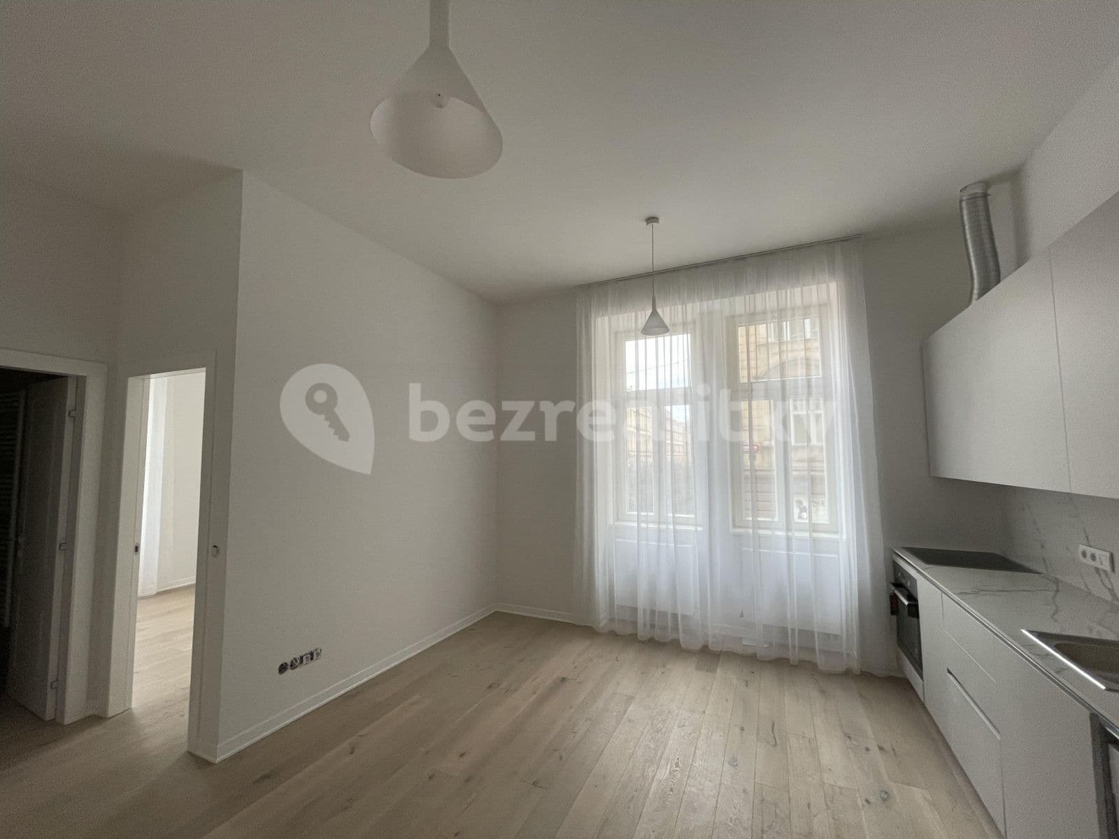 Prenájom bytu 2-izbový 37 m², Kmochova, Praha, Praha Prenájom bytu 2-izbový 37 m², Kmochova, Praha, Praha