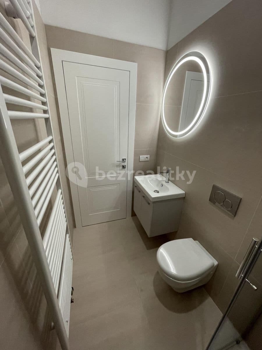 Prenájom bytu 2-izbový 37 m², Kmochova, Praha, Praha Prenájom bytu 2-izbový 37 m², Kmochova, Praha, Praha