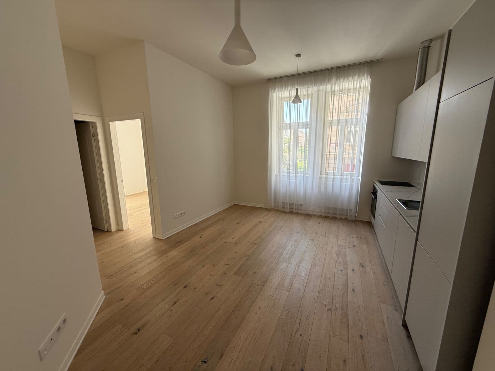Prenájom bytu 2-izbový 37 m², Kmochova, Praha, Praha Prenájom bytu 2-izbový 37 m², Kmochova, Praha, Praha
