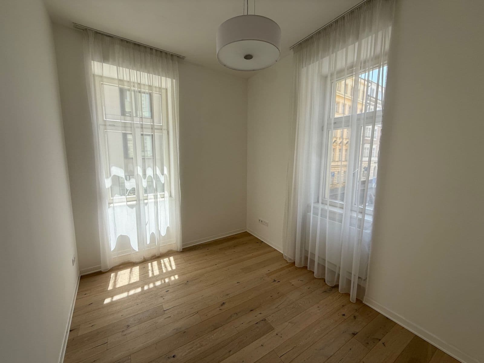 Prenájom bytu 2-izbový 37 m², Kmochova, Praha, Praha Prenájom bytu 2-izbový 37 m², Kmochova, Praha, Praha