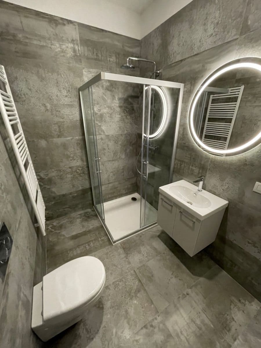 Prenájom bytu 2-izbový 47 m², Kmochova, Praha, Praha Prenájom bytu 2-izbový 47 m², Kmochova, Praha, Praha