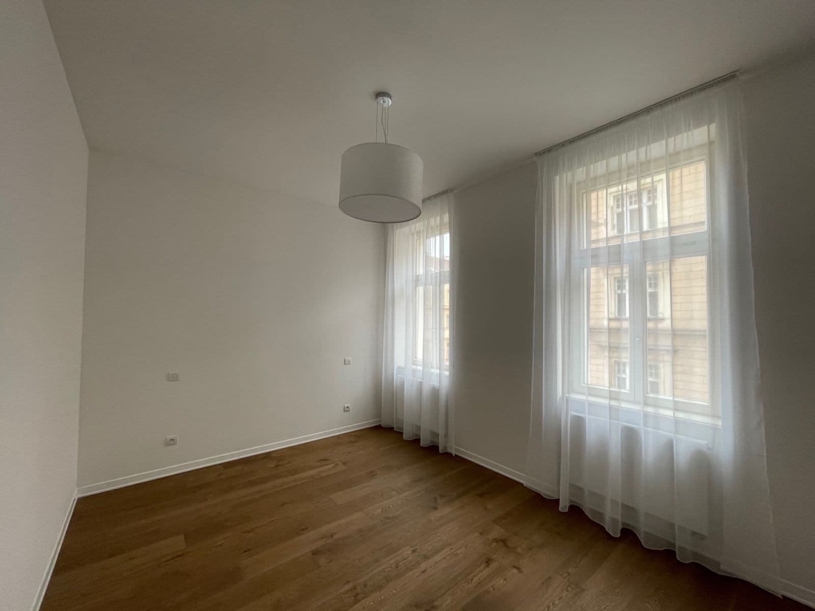 Prenájom bytu 2-izbový 47 m², Kmochova, Praha, Praha Prenájom bytu 2-izbový 47 m², Kmochova, Praha, Praha