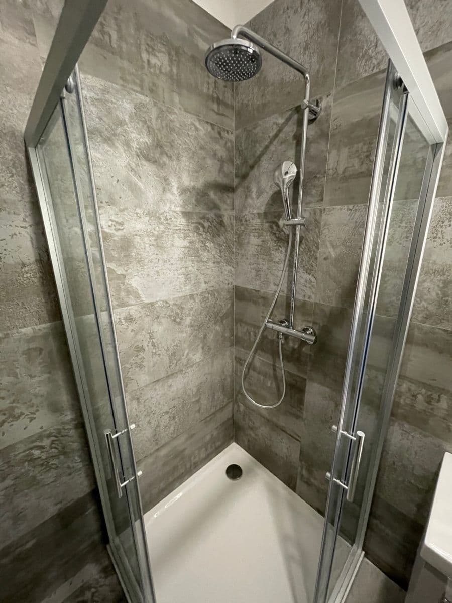 Prenájom bytu 2-izbový 47 m², Kmochova, Praha, Praha Prenájom bytu 2-izbový 47 m², Kmochova, Praha, Praha
