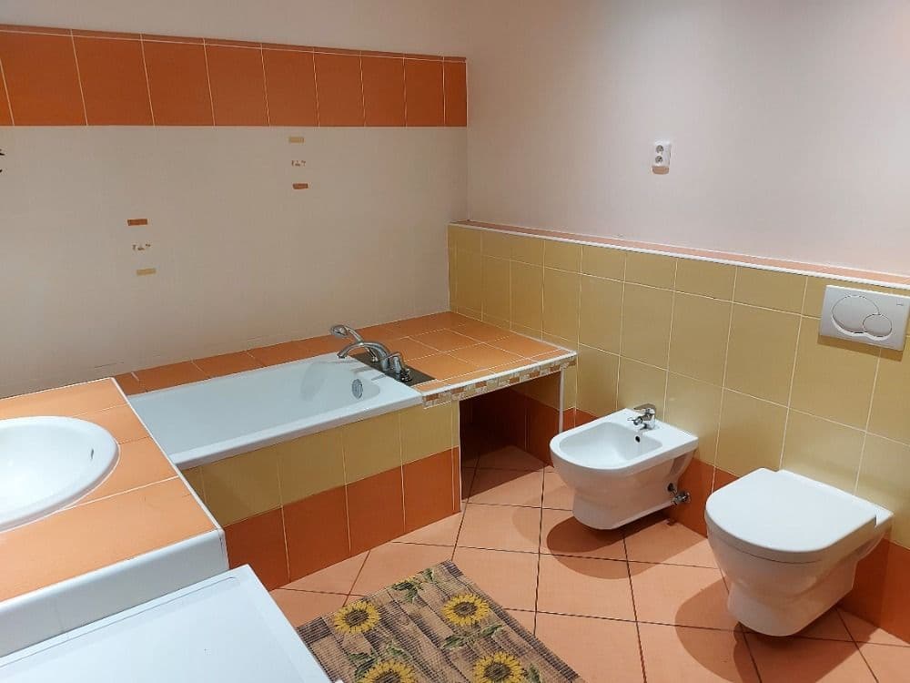 Prenájom bytu 3-izbový 65 m², Kostelec u Křížků, Středočeský kraj Prenájom bytu 3-izbový 65 m², Kostelec u Křížků, Středočeský kraj