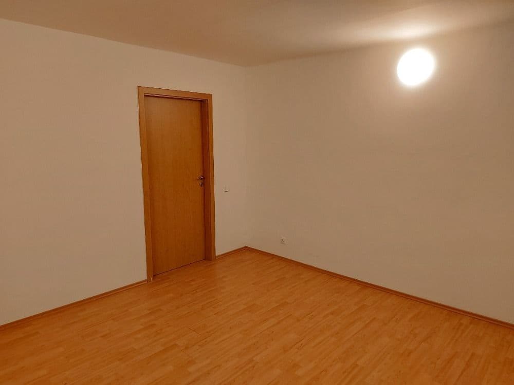 Prenájom bytu 3-izbový 65 m², Kostelec u Křížků, Středočeský kraj Prenájom bytu 3-izbový 65 m², Kostelec u Křížků, Středočeský kraj