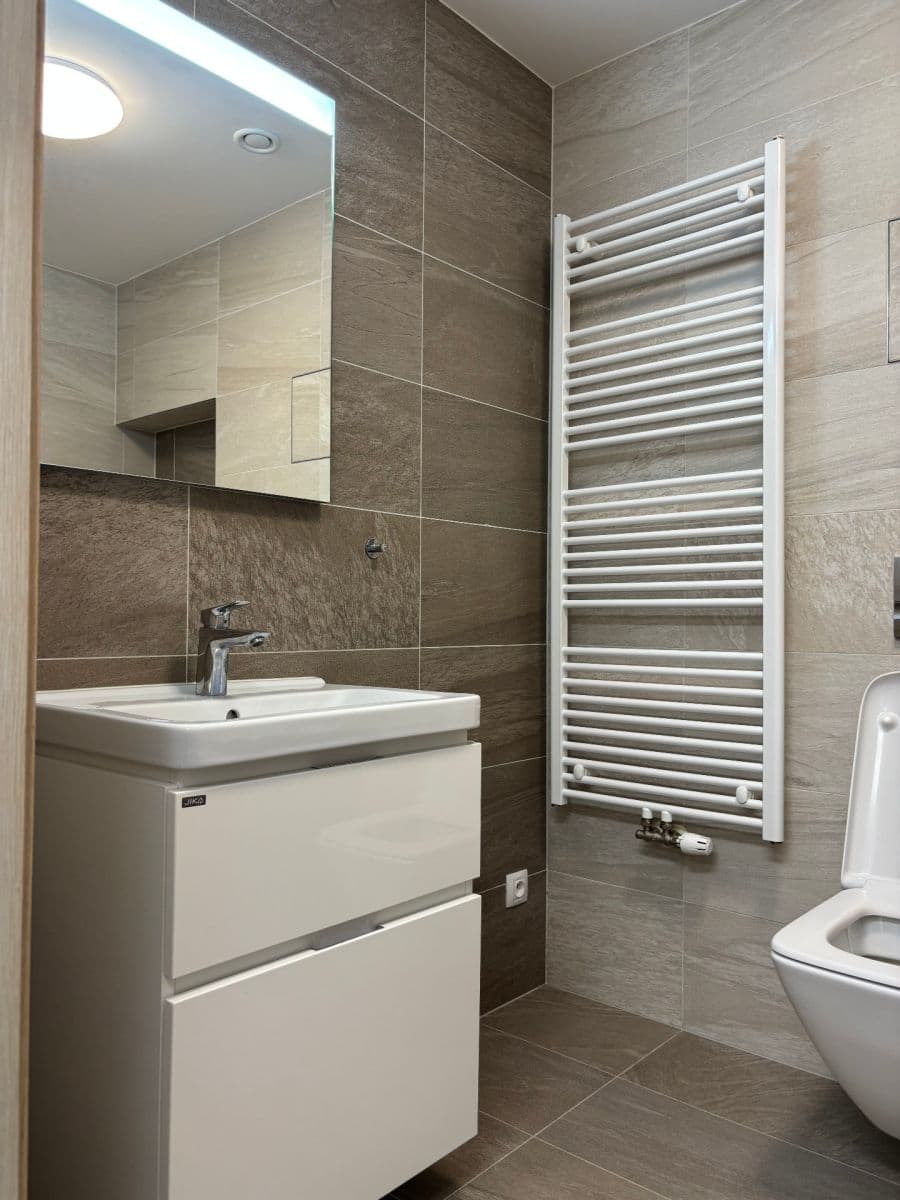 Prenájom bytu 2-izbový 56 m², Sanderova, Praha, Praha Prenájom bytu 2-izbový 56 m², Sanderova, Praha, Praha