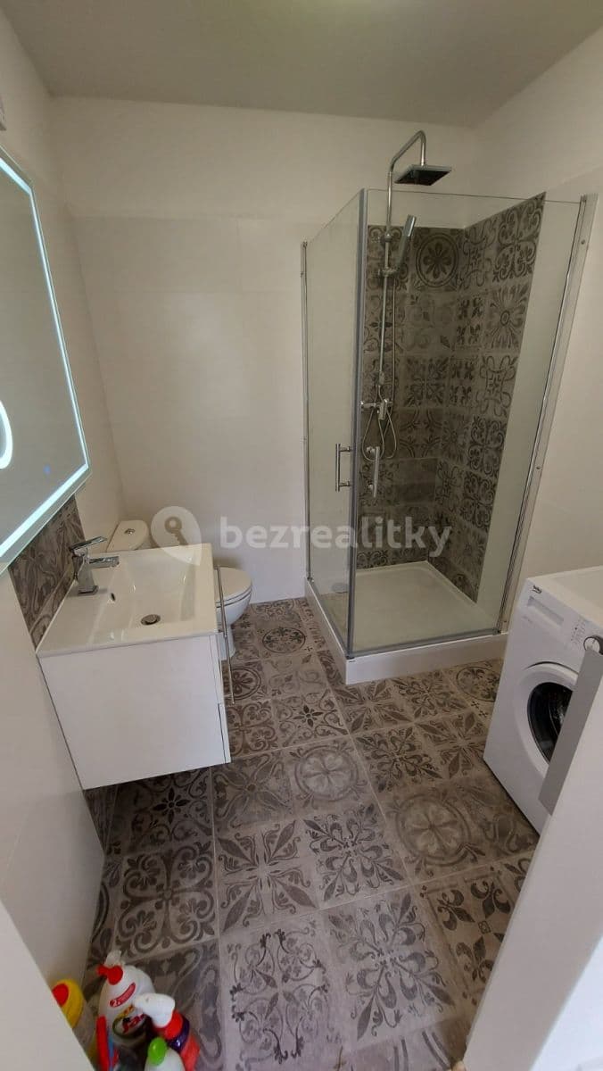 Prenájom bytu 2-izbový 37 m², Ovčí hájek, Praha, Praha Prenájom bytu 2-izbový 37 m², Ovčí hájek, Praha, Praha