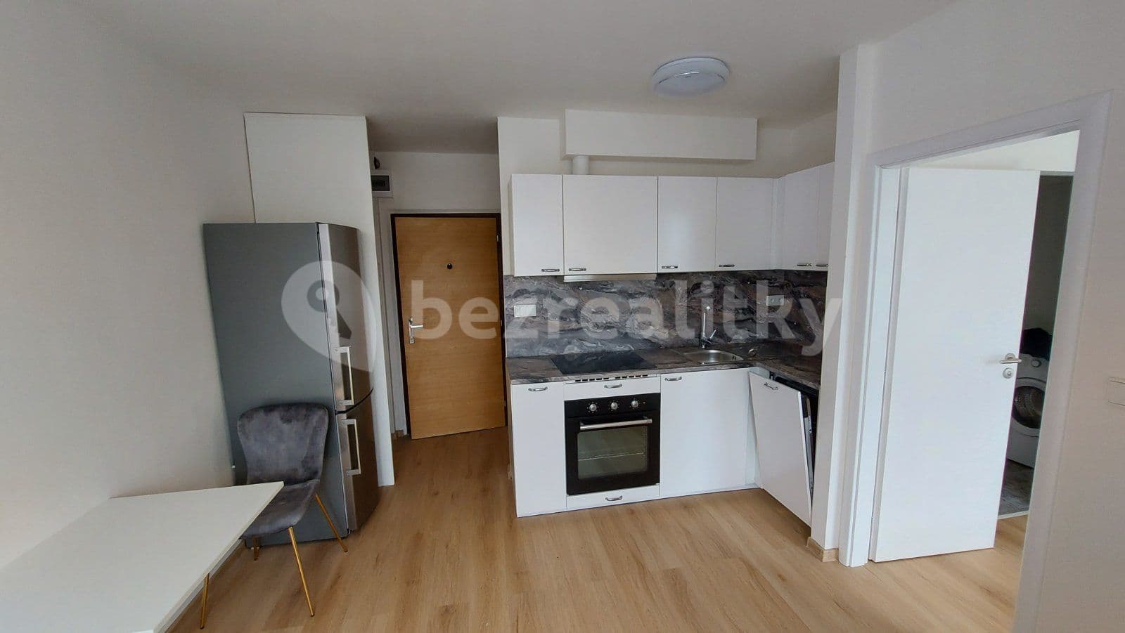 Prenájom bytu 2-izbový 37 m², Ovčí hájek, Praha, Praha Prenájom bytu 2-izbový 37 m², Ovčí hájek, Praha, Praha