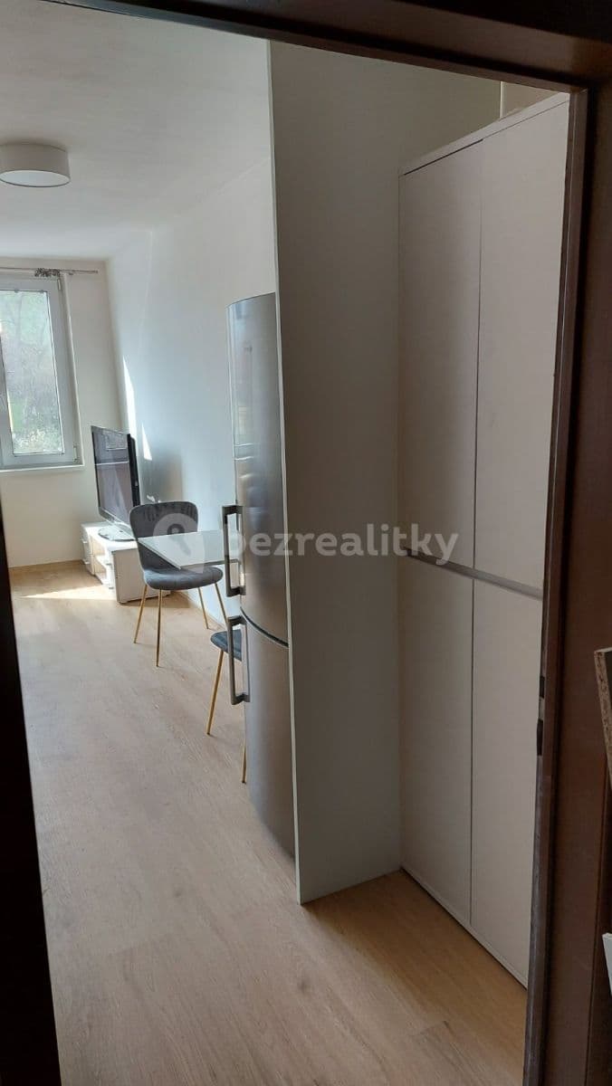Prenájom bytu 2-izbový 37 m², Ovčí hájek, Praha, Praha Prenájom bytu 2-izbový 37 m², Ovčí hájek, Praha, Praha