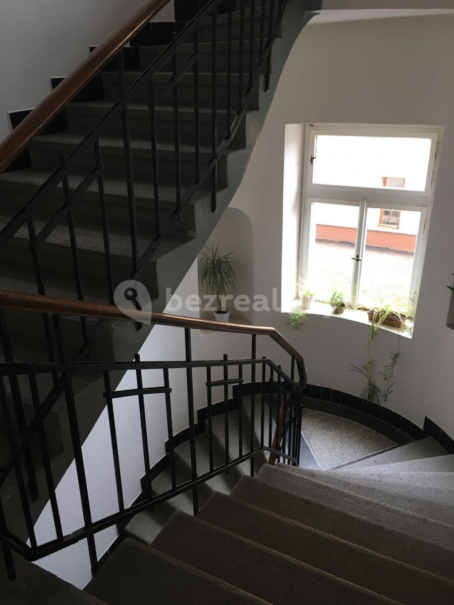 Prenájom bytu 1-izbový 46 m², Cetyňská, Praha, Praha Prenájom bytu 1-izbový 46 m², Cetyňská, Praha, Praha