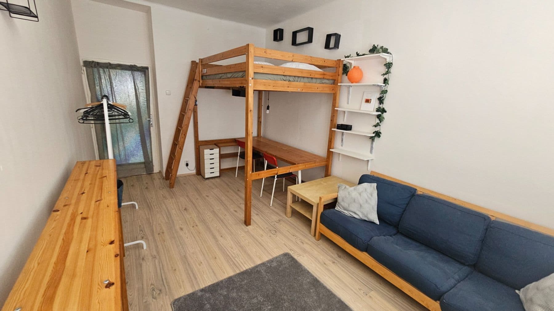 Prenájom bytu 2-izbový 53 m², Petrohradská, Praha, Praha Prenájom bytu 2-izbový 53 m², Petrohradská, Praha, Praha