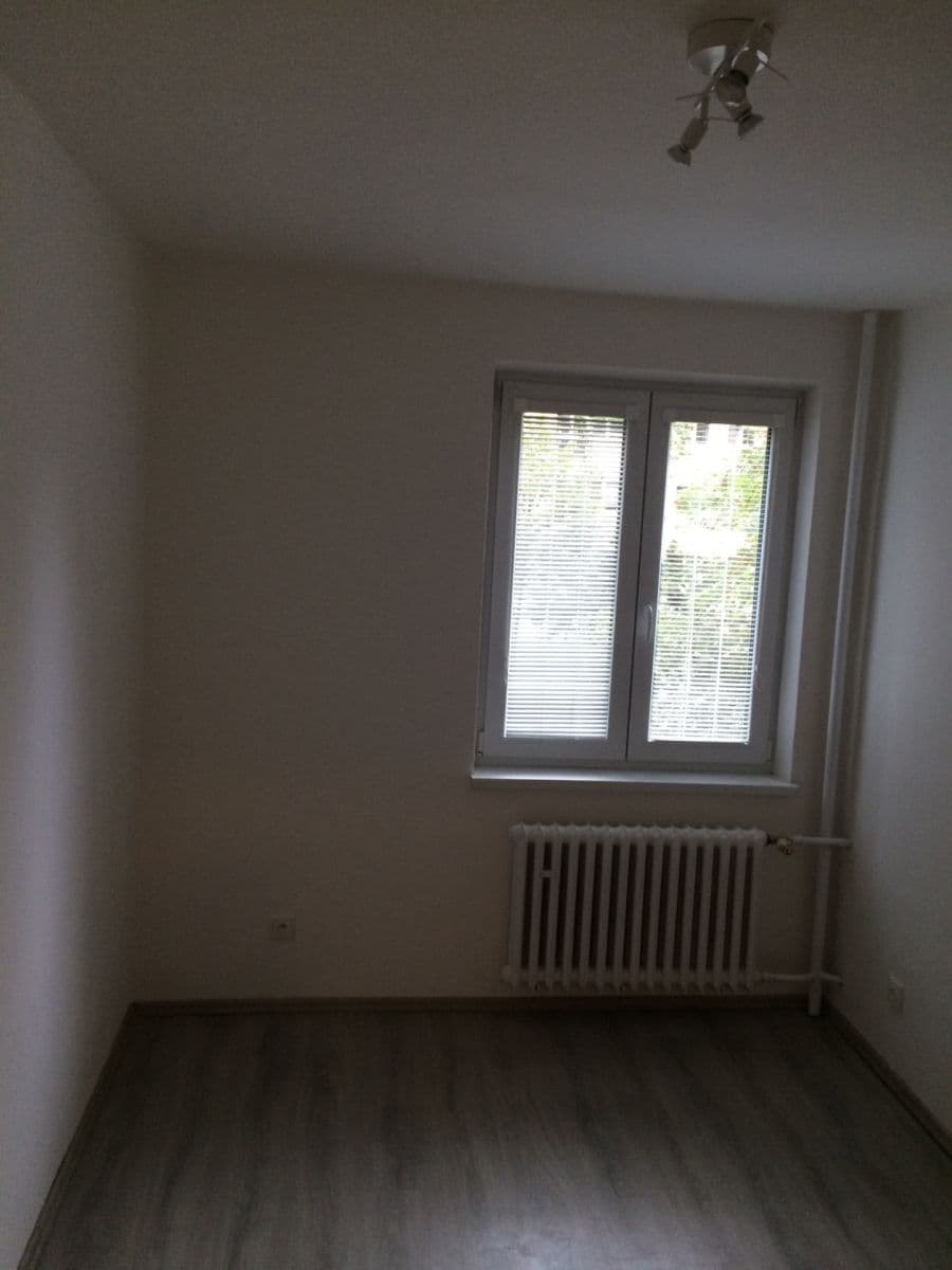 Predaj bytu 3-izbový 54 m², Svojšovická, Praha, Praha Predaj bytu 3-izbový 54 m², Svojšovická, Praha, Praha