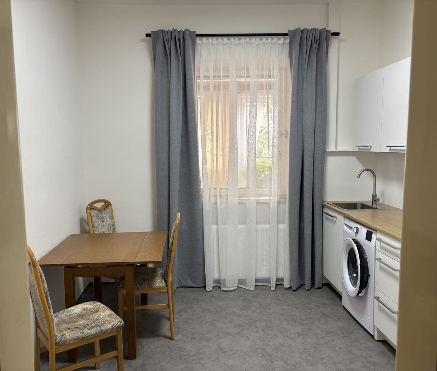 Prenájom bytu 1-izbový 35 m², Čelakovského, Brno, Jihomoravský kraj Prenájom bytu 1-izbový 35 m², Čelakovského, Brno, Jihomoravský kraj